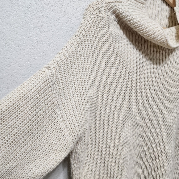 American Rag Cie Oversized Beige Mockneck Sweater Size 1X - Picture 5 of 9